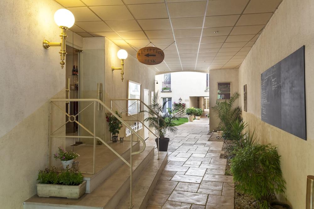Hotel Brit Le Lion D'or 3*