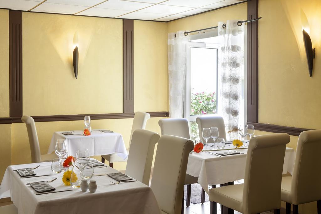 Brit Le Lion D'or Hotel Chinon
